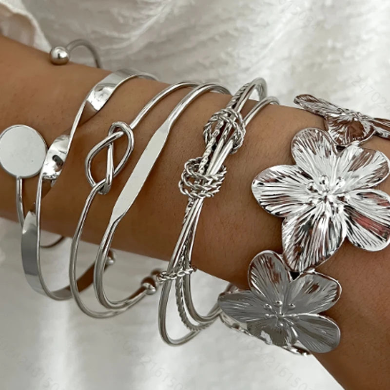 Elegant Vintage Floral Twist Gold Bangle Bracelet Set for Women