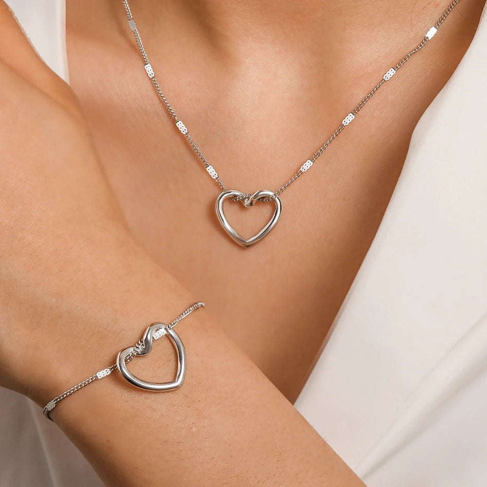 Stainless Steel Twisted Heart Jewelry Set – Necklace, Earrings & Bracelet for Women