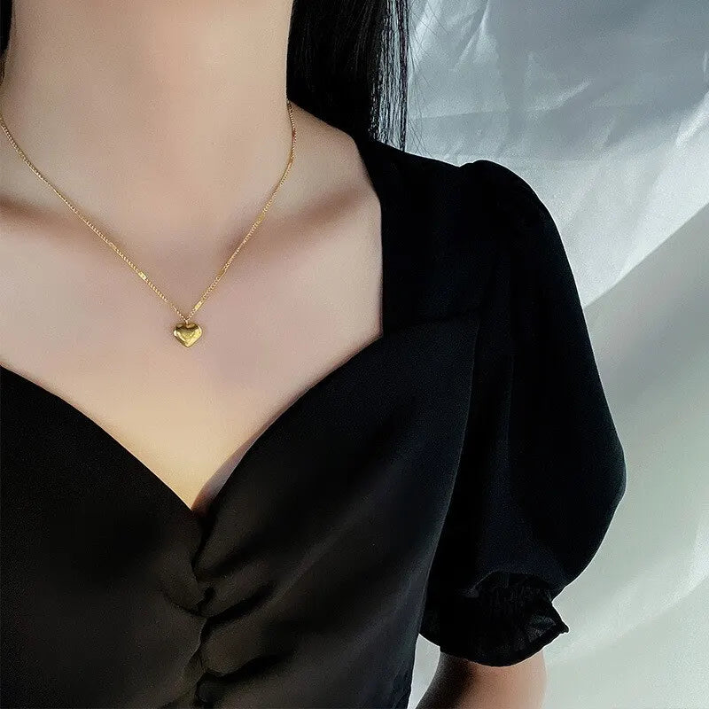 Gold Color Heart Pendant Necklace for Women – Simple Zinc Alloy Collarbone Chain