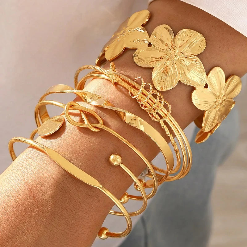 Elegant Vintage Floral Twist Gold Bangle Bracelet Set for Women