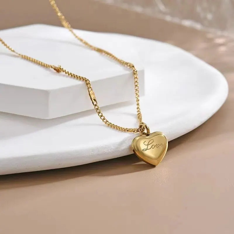 Gold Color Heart Pendant Necklace for Women – Simple Zinc Alloy Collarbone Chain