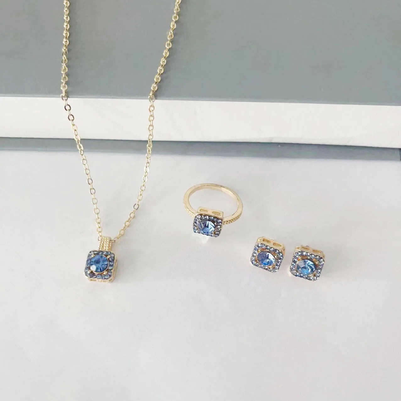 Luxe Cube Trio