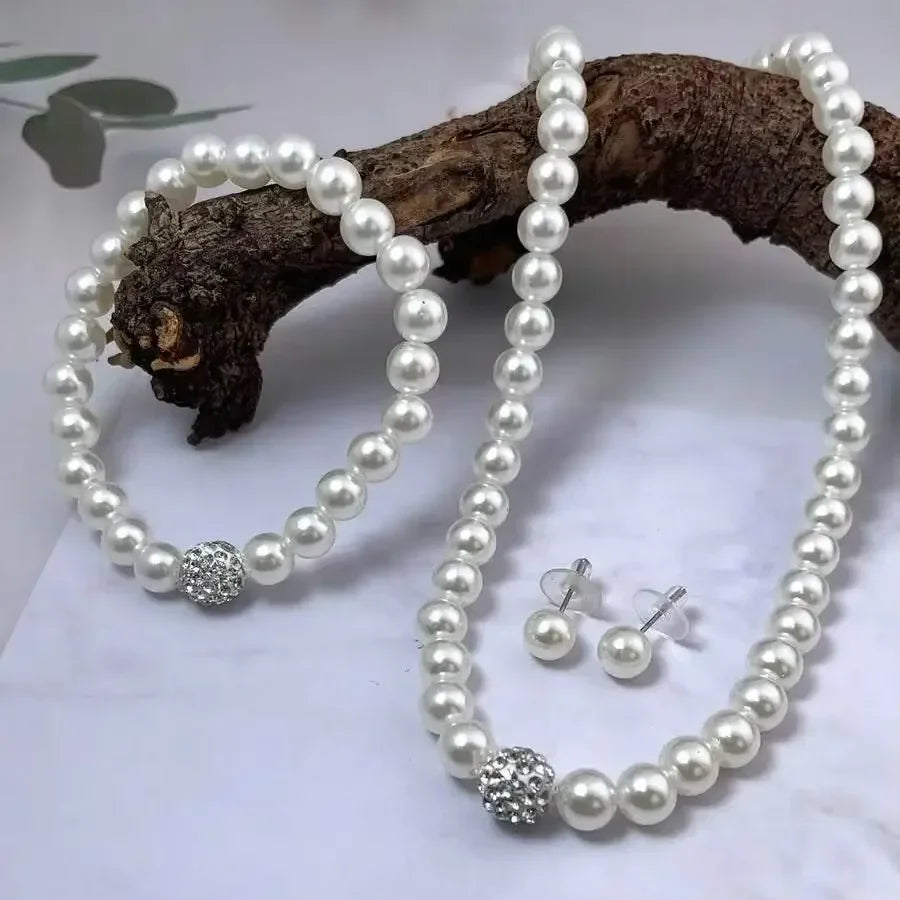 3-Piece Imitation Pearl Jewelry Set – Necklace, Bracelet & Earrings with Crystal Accents