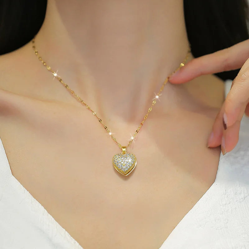French Shell Pearl Heart Pendant Necklace for Women – Gold Stainless Steel Choker