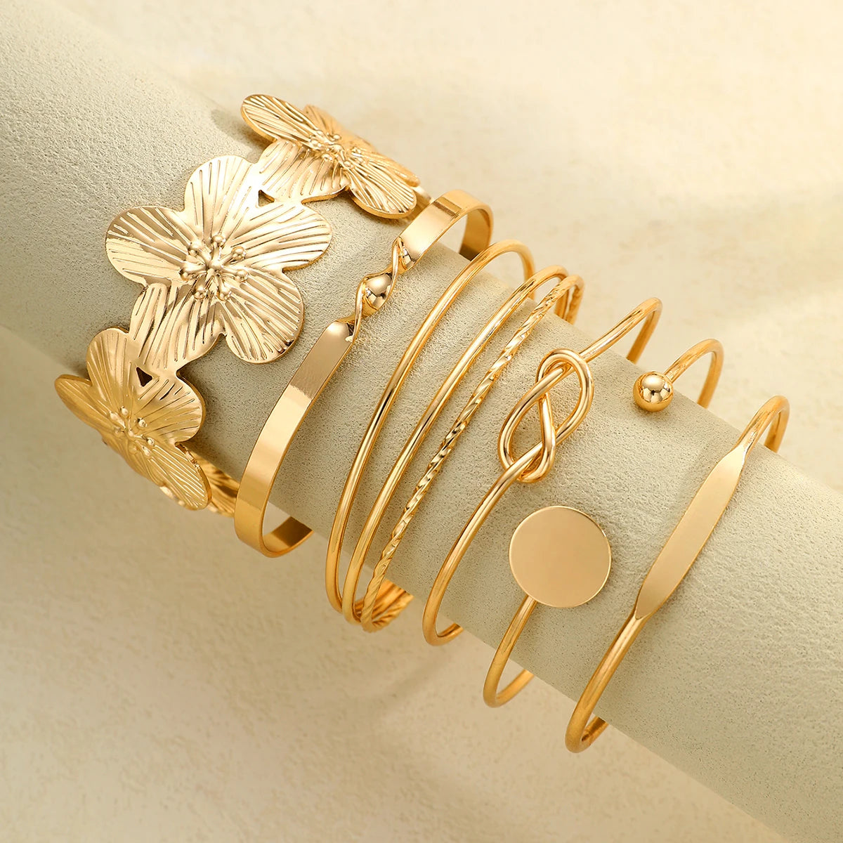 Elegant Vintage Floral Twist Gold Bangle Bracelet Set for Women