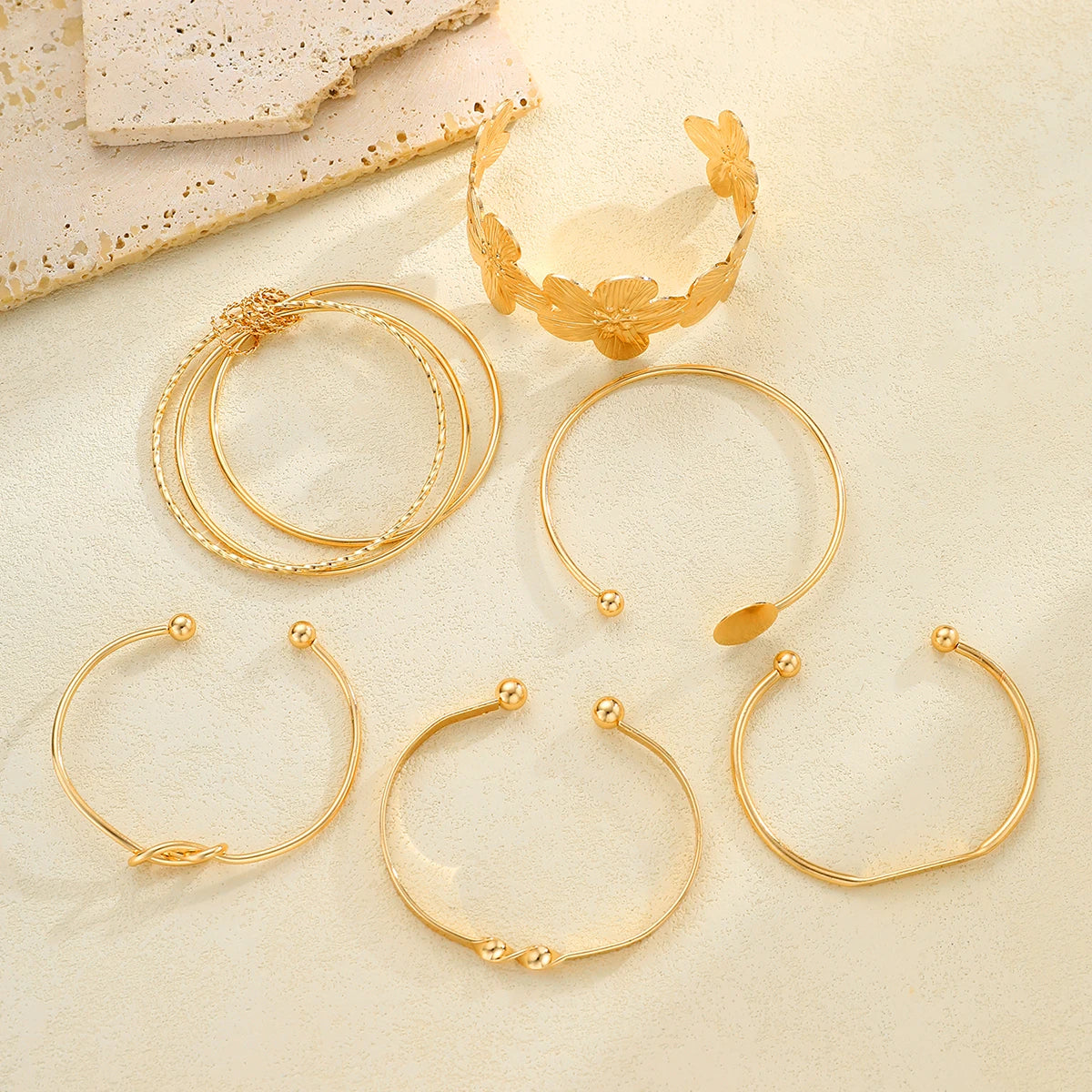 Elegant Vintage Floral Twist Gold Bangle Bracelet Set for Women